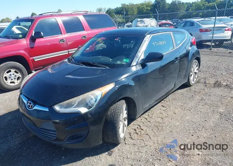2016 Hyundai Veloster z USA, uszkodzony, nr VIN KMHTC6AD6GU274679
